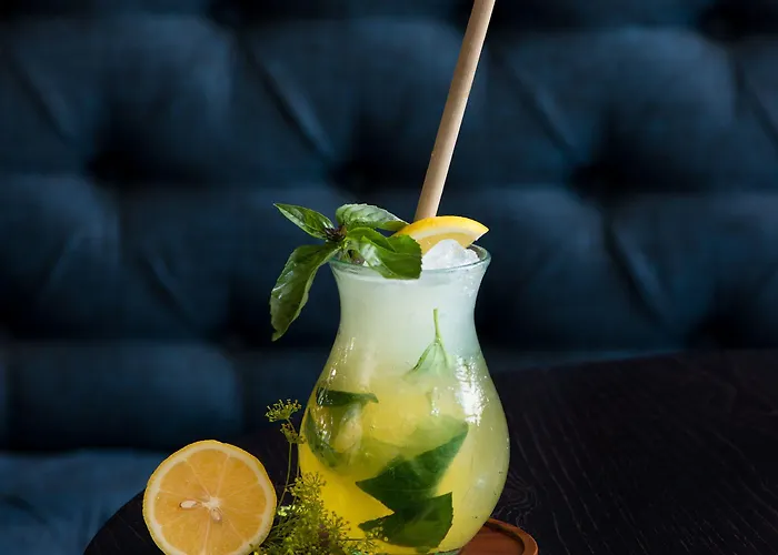 ホテル アルヤデュタ バリ クタ