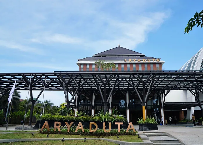 Hotel Aryaduta Bali 5*